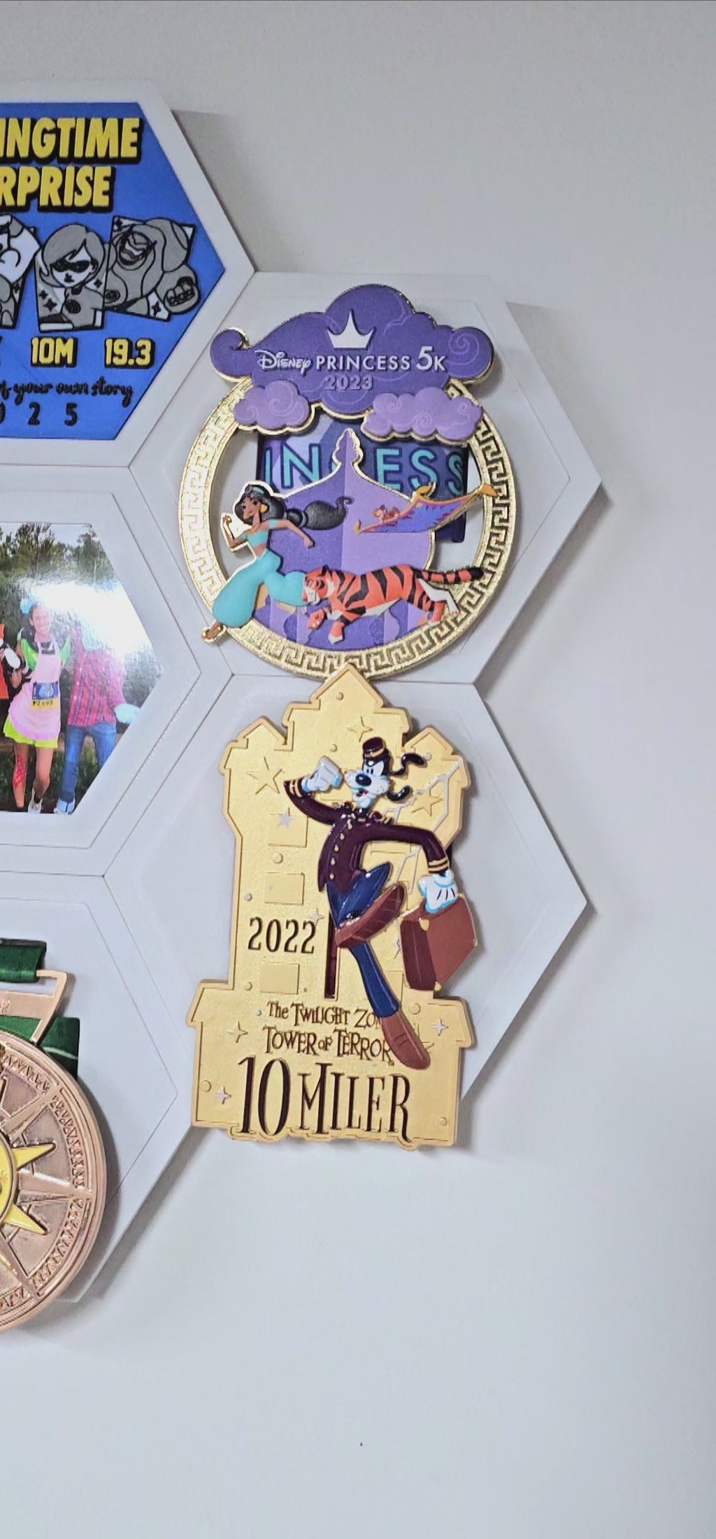 Running Medal Display - Springtime Surprise Top